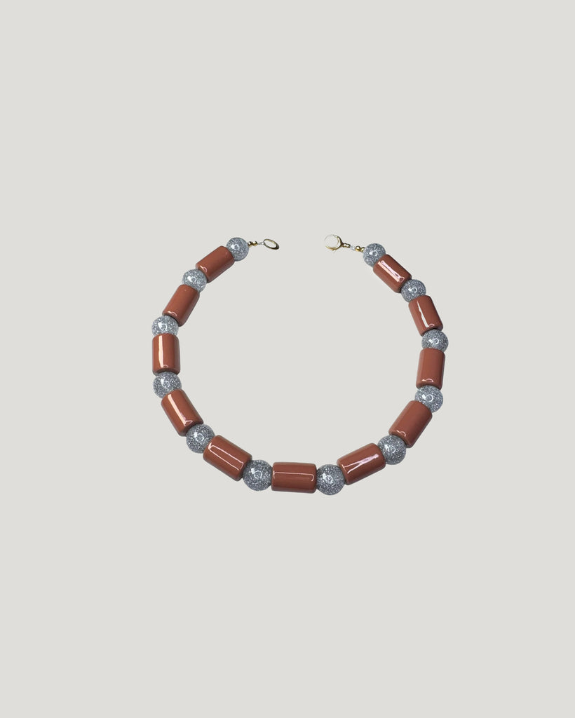 SUGAR & SPARKLE SUNDRY. BEAD FIVE.