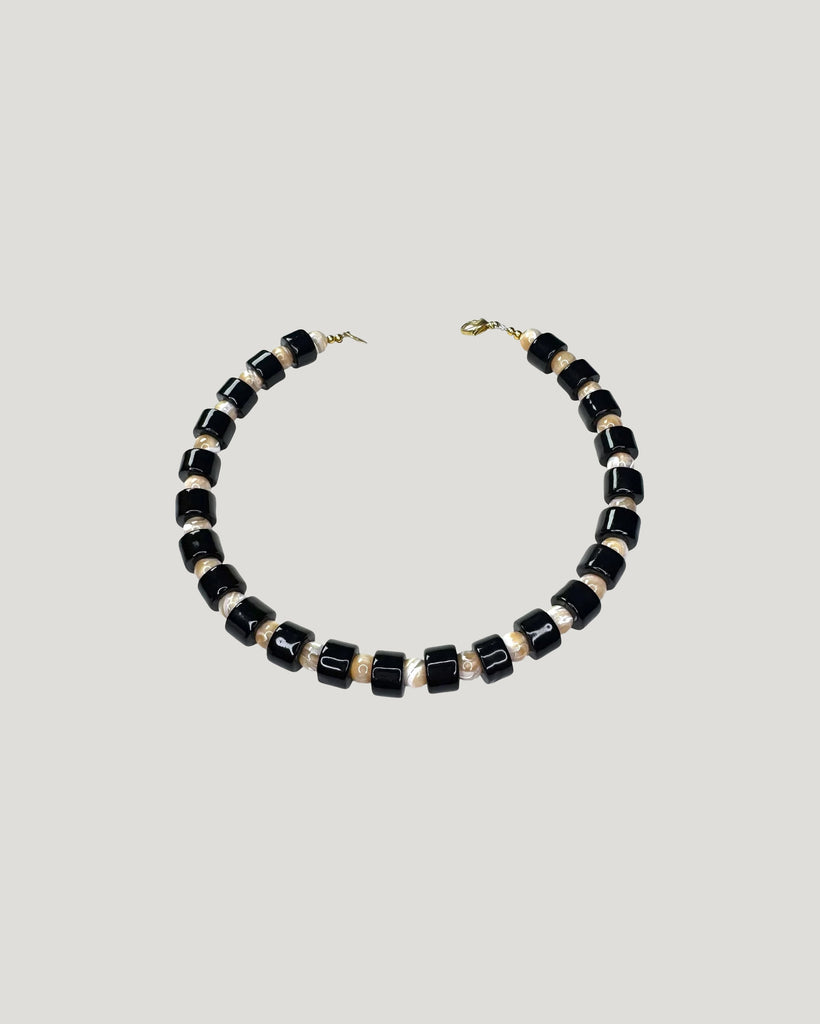 SUNDRY B2. TAP & CONCH MOTHER OF PEARL