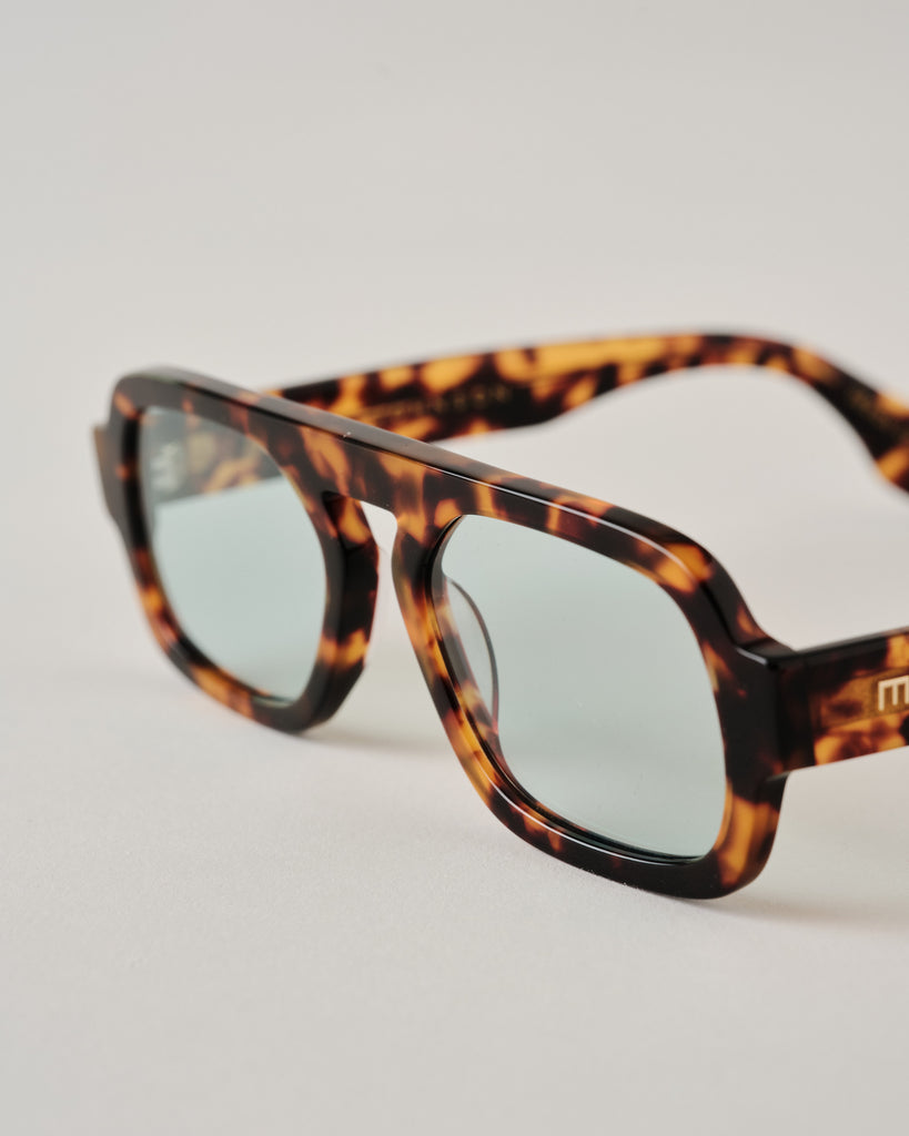 Jane MINI in Light Tortoise sunglasses