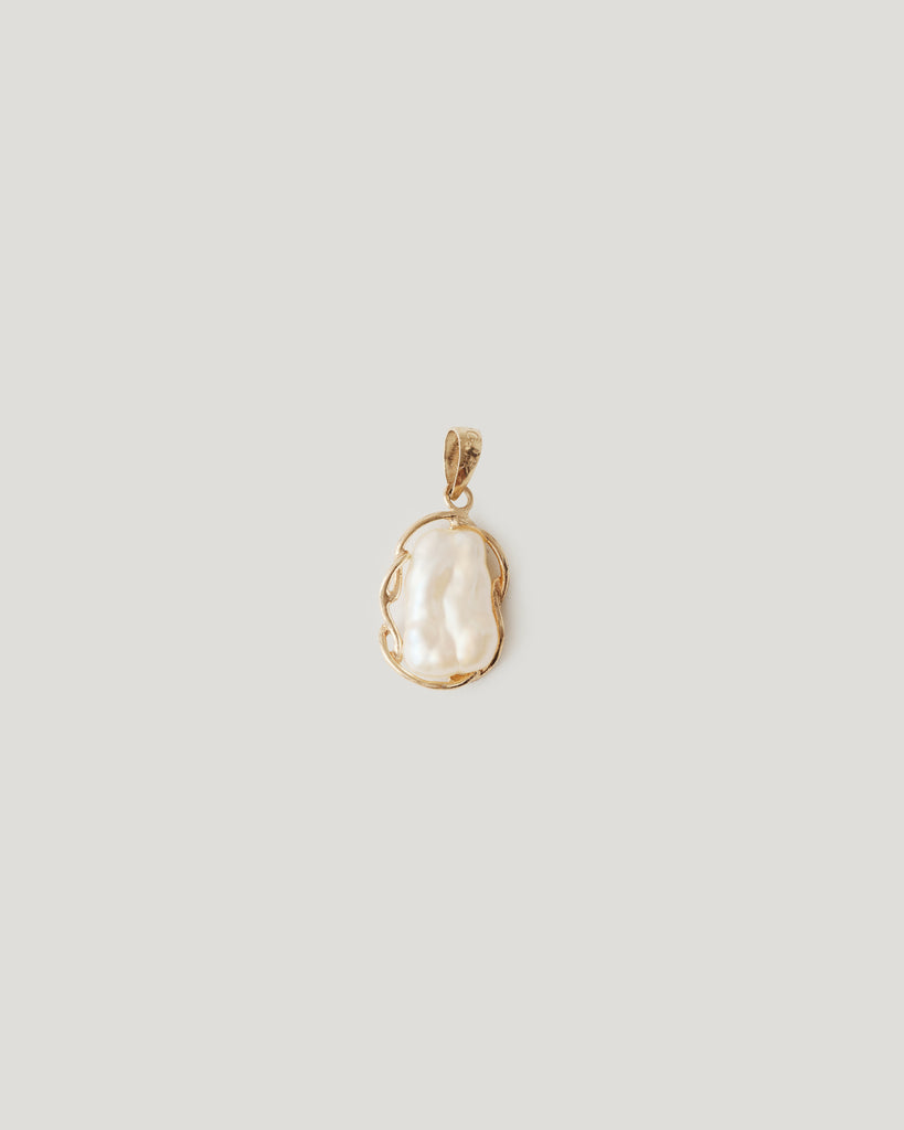 Vintage Pearl Pendant 14k Yellow Gold