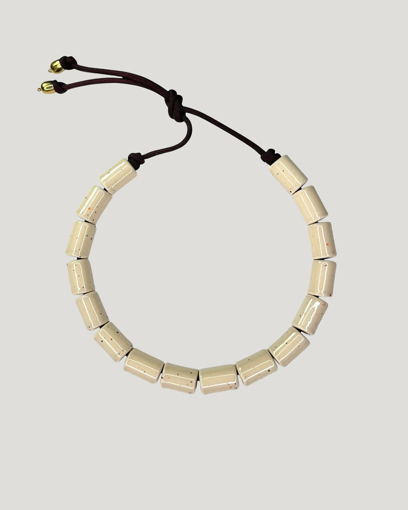 CANDY B5. EGG ON CHERRY COLA.