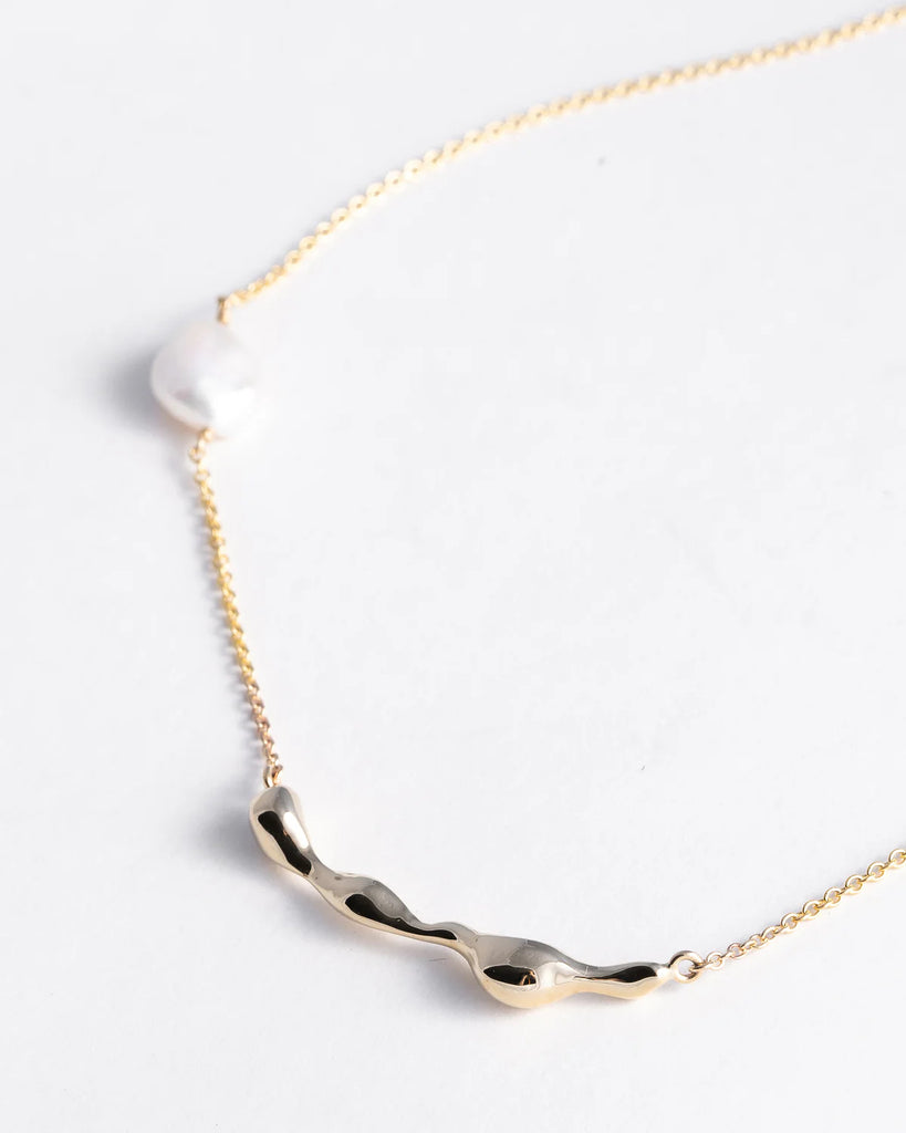 CORA Necklace